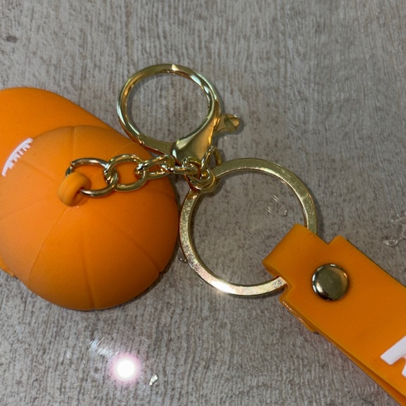 Nike Gold and Orange Cap Keychain - Picture 5 of 9